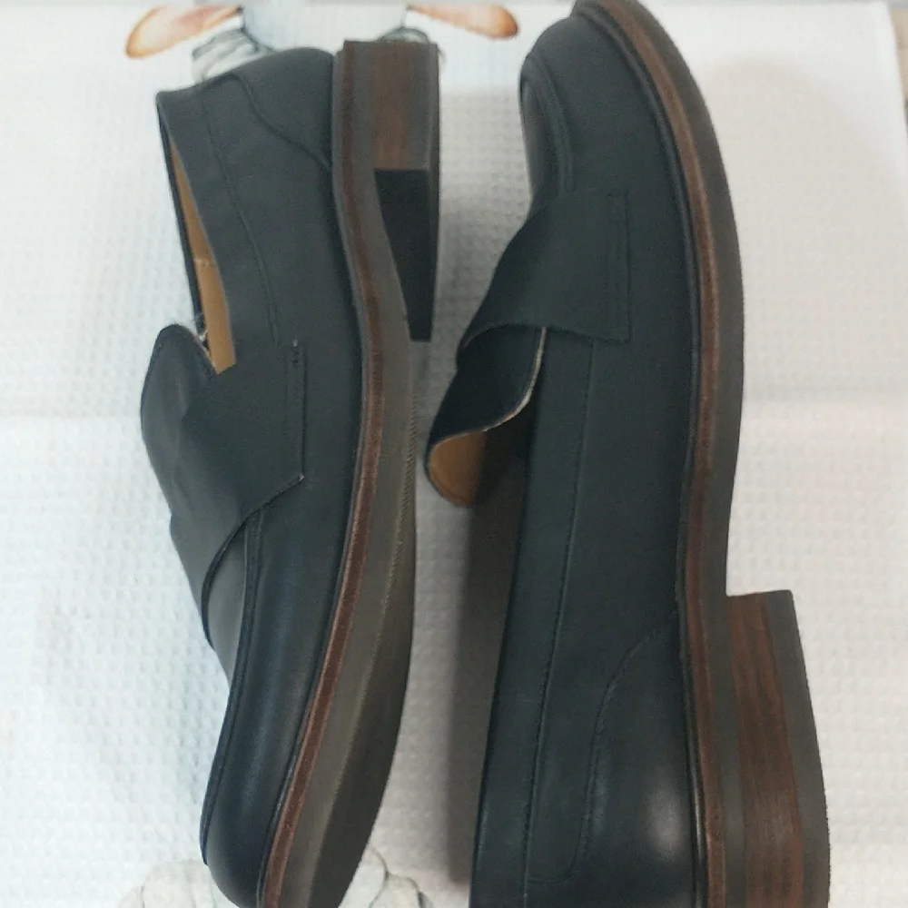 Crown Vintage "Lornita" Elegant Black Leather Loafers Ladies Size 9.5. EUC - Picture 5 of 8